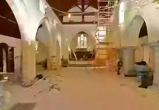 Further refurbishing of the roof trusses